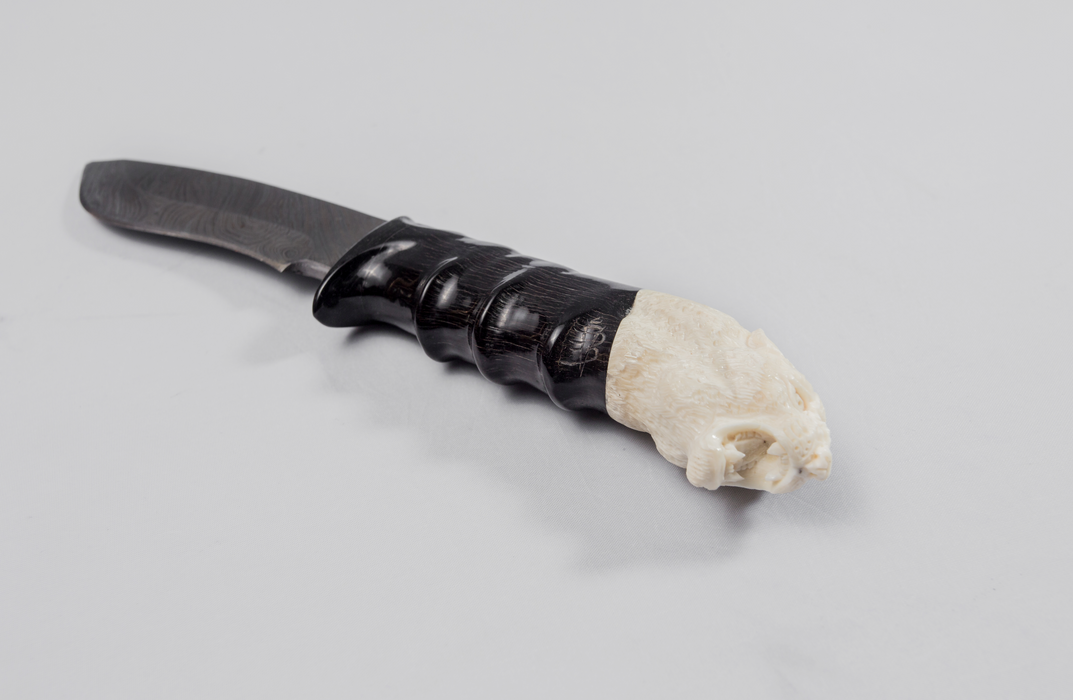 Roaring Leopard Head Drop Point Blade (Ebony+Warthog Bone) - Africa Handmade